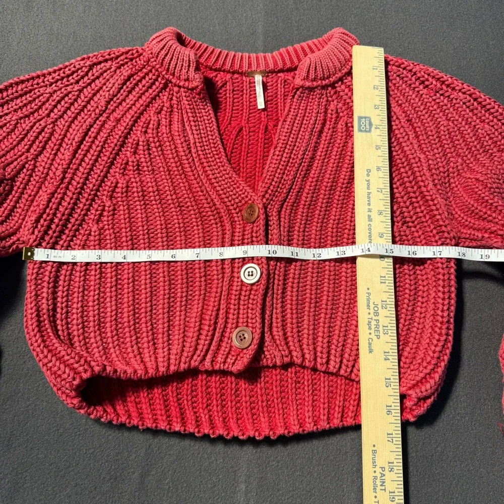 Free People Sweet Nothing Cardi Cherry Red Chunky Rib Knit Cropped Sweater XS